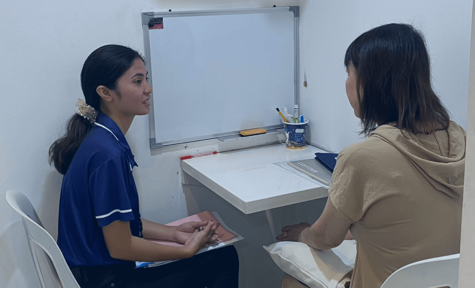 マンツーマン英語レッスン風景