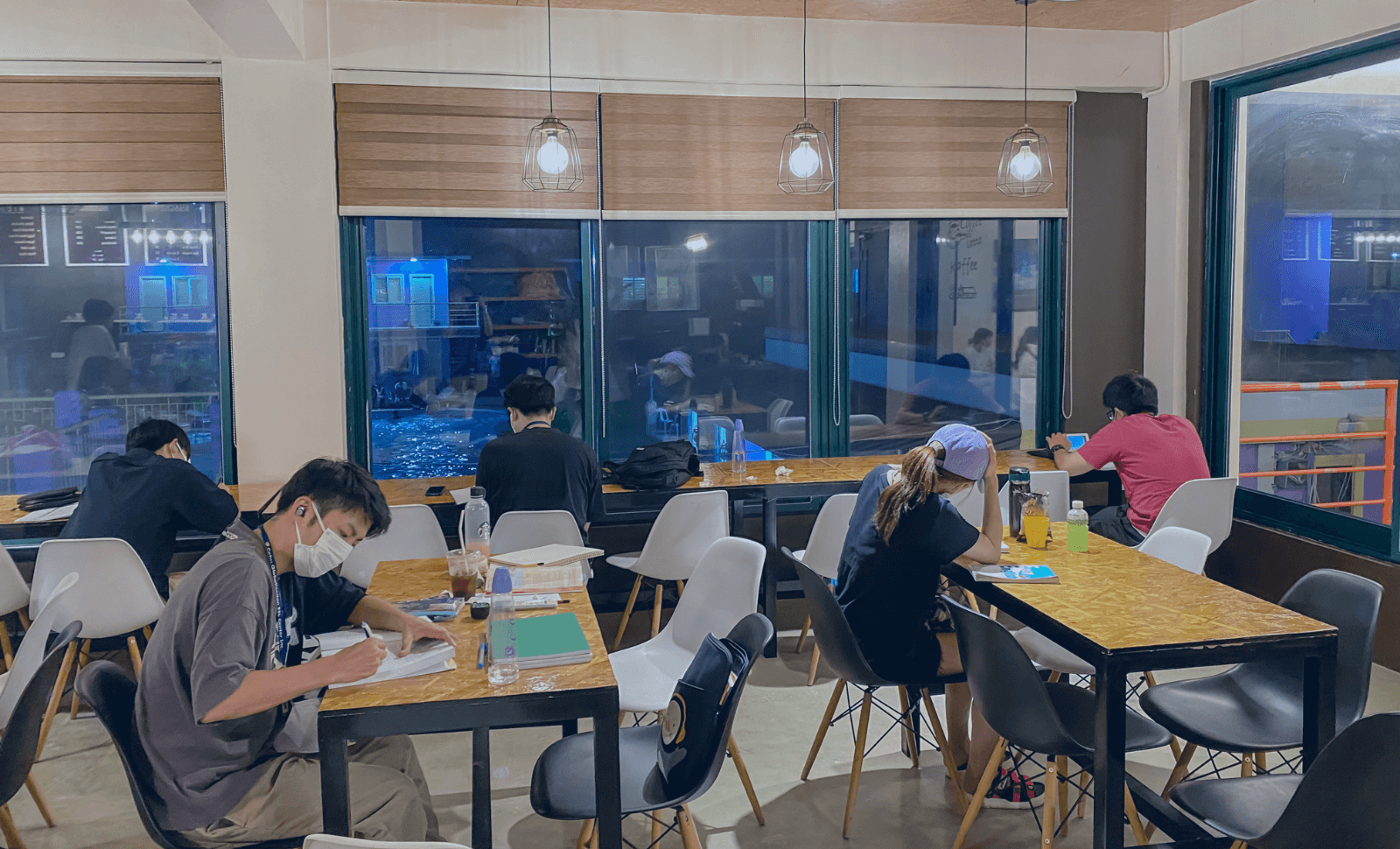 キャンパス内の雰囲気