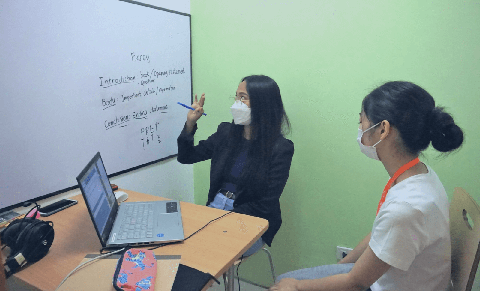 マンツーマン英語レッスン風景