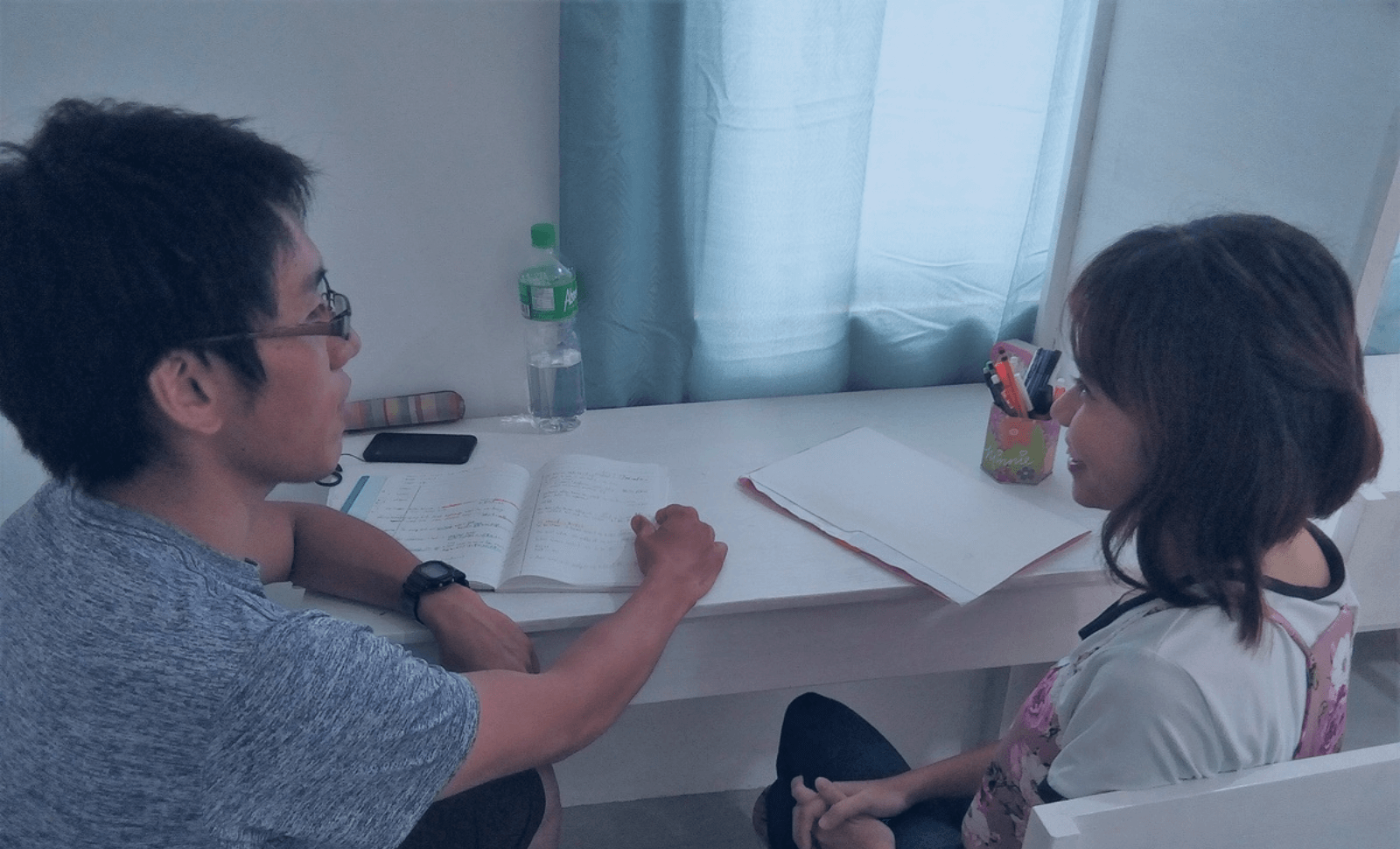 マンツーマン英語レッスン風景